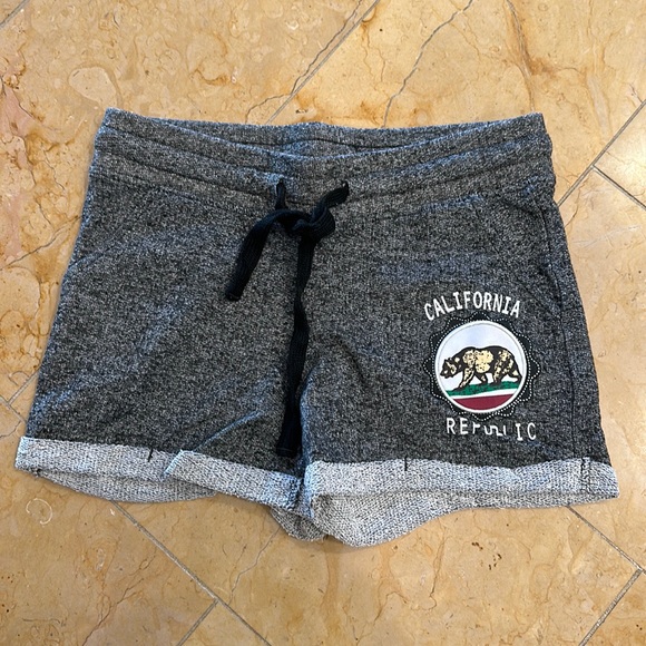 Small Blue Bay - gray California Republic shorts - Picture 1 of 1